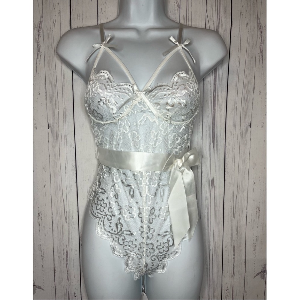 RSLOVE Women’s Size Small White Lace Teddy Lingerie Bodysuit Intimates Bridal